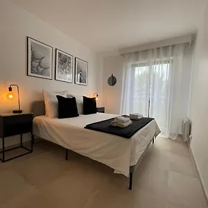  Appartement Domaine D'ahmosis, Modern 2 Bedrooms Refurbished Apartment, F3 Moderne Fraichement Rénové
